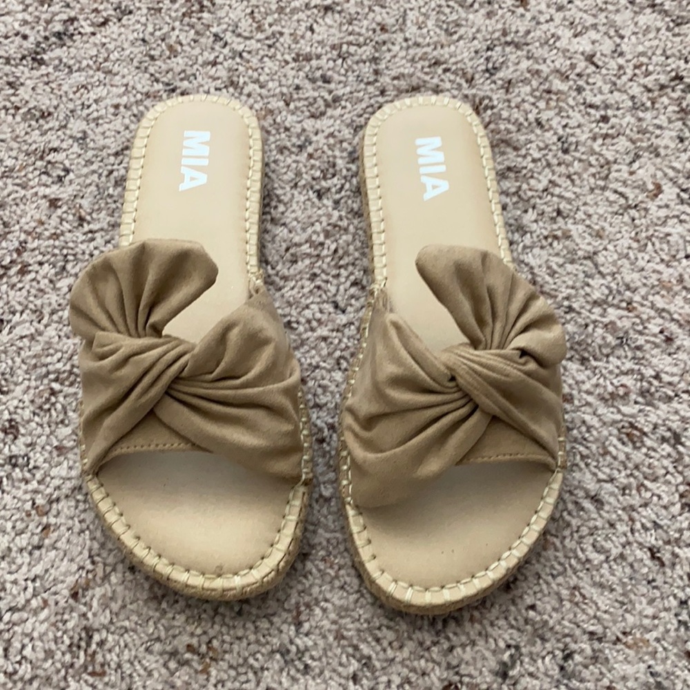 MIA Sandals